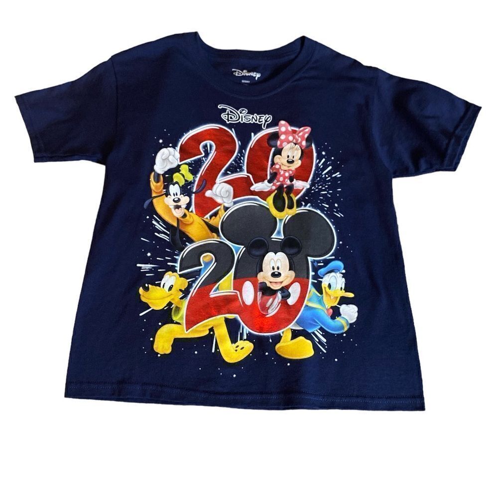 Disney Shirt‎